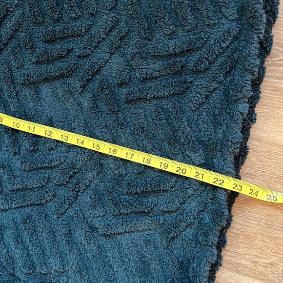 Eddie Bauer - Quest, women’s XL super plush and soft teal sweater, new w/o tags - Picture 9 of 16